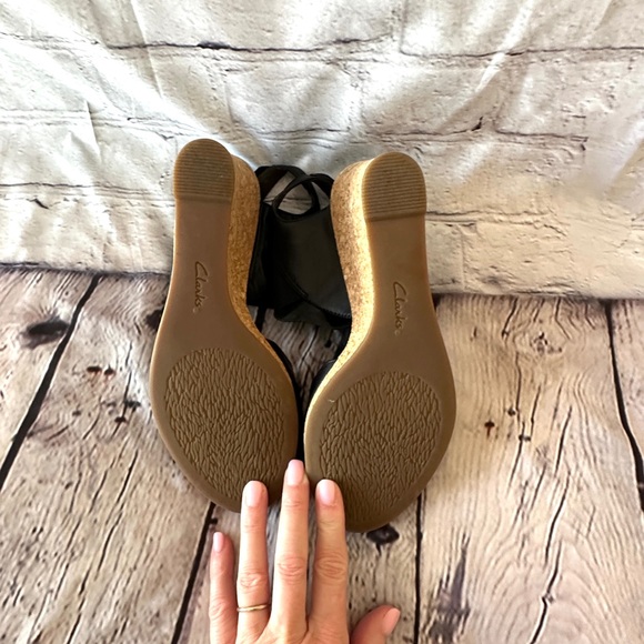 Clarks Lafley Joy Wedge Sandals - Picture 7 of 8